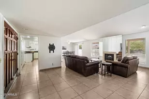 10421 E Silvertree Dr, Sun Lakes, AZ 85248 - Photo 2
