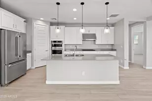 25405 N 176th Ave, Surprise, AZ 85387 - Photo 2