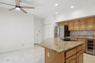 8100 E Camelback Rd, Scottsdale, AZ 85251 - Photo 22