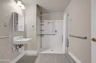 5753 W Glendale Ave, Glendale, AZ 85301 - Photo 4