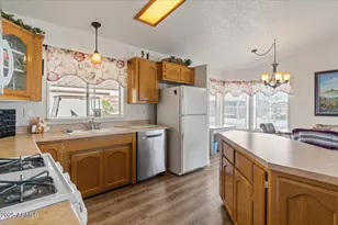 2054 N Thornton Rd, Casa Grande, AZ 85122 - Photo 10