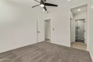 9845 N 15th Ave, Phoenix, AZ 85021 - Photo 16