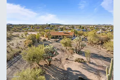 860 Falcon Drive, Wickenburg, AZ 85390 - Photo 30