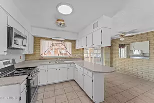 860 Falcon Dr, Wickenburg, AZ 85390 - Photo 12