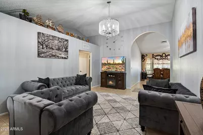 143 W Michelle Drive, Phoenix, AZ 85023 - Photo 4