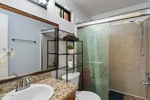 143 W Michelle Dr, Phoenix, AZ 85023 - Photo 16