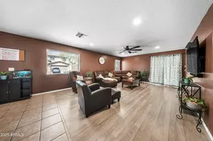 25882 W North Star Pl, Buckeye, AZ 85326 - Photo 8