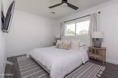 8702 E Clarendon Avenue, Scottsdale, AZ 85251 - Photo 24