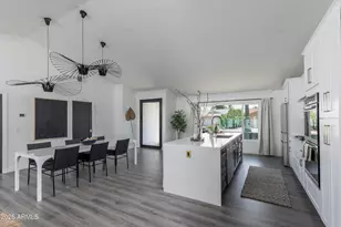 8702 E Clarendon Ave, Scottsdale, AZ 85251 - Photo 16