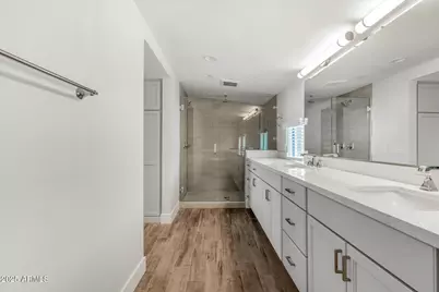 4525 N 40th Street #8, Phoenix, AZ 85018 - Photo 18