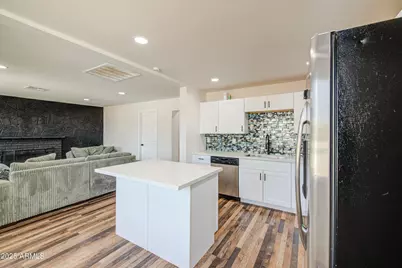 8035 E 4th Avenue, Mesa, AZ 85208 - Photo 12