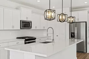 17689 W Odeum Ln, Goodyear, AZ 85338 - Photo 4