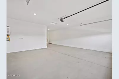 17689 W Odeum Lane, Goodyear, AZ 85338 - Photo 44