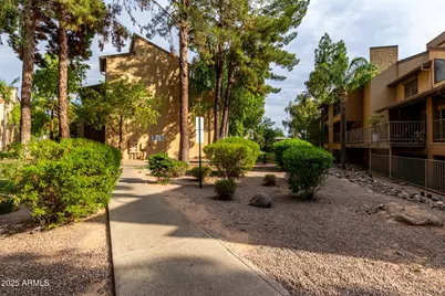 18811 N 19th Avenue #2017, Phoenix, AZ 85027 - Photo 30