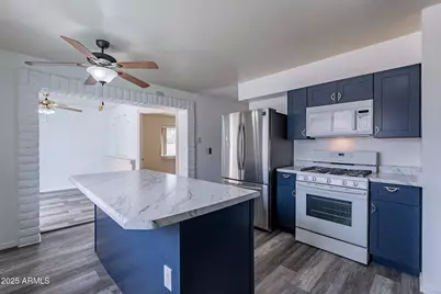 824 E Washington Street, Avondale, AZ 85323 - Photo 4