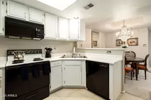 10410 N Cave Creek Rd, Phoenix, AZ 85020 - Photo 6