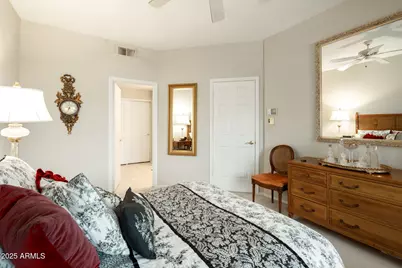 10410 N Cave Creek Road #2035, Phoenix, AZ 85020 - Photo 12