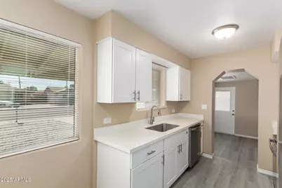 749 S Lazona Drive, Mesa, AZ 85204 - Photo 10