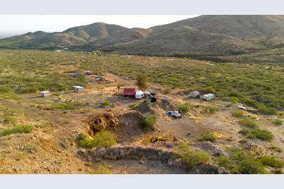 25795 S Old Stage Road, Congress, AZ 85332 - Photo 24