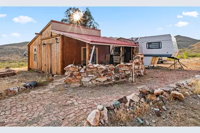 25795 S Old Stage Road, Congress, AZ 85332 - Photo 2