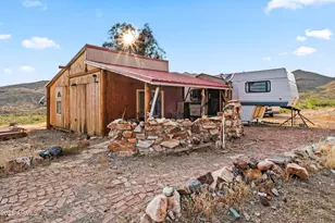25795 S Old Stage Rd, Congress, AZ 85332 - Photo 2