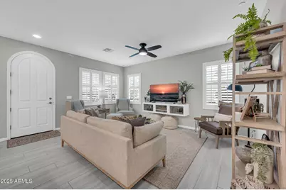 2477 W Market Place #41, Chandler, AZ 85248 - Photo 4