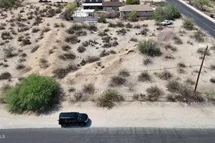 8803 S 19th St, Phoenix, AZ 85042 - Photo 2