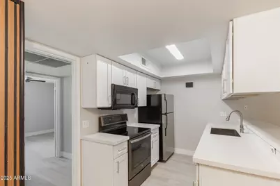 8838 N 8th Street #B12, Phoenix, AZ 85020 - Photo 4