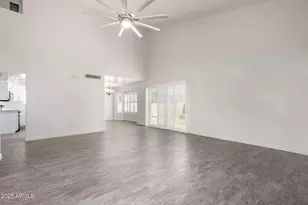 126 S Bay Dr, Gilbert, AZ 85233 - Photo 8