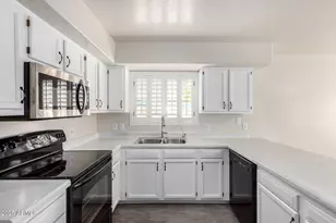 126 S Bay Dr, Gilbert, AZ 85233 - Photo 14