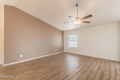 255 S Kingston Street, Chandler, AZ 85225 - Photo 6