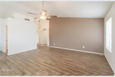 255 S Kingston Street, Chandler, AZ 85225 - Photo 8