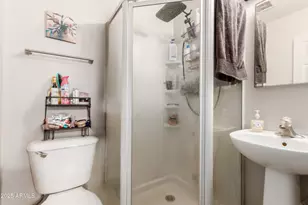 1130 E Butler Dr, Phoenix, AZ 85020 - Photo 14