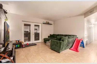 1130 E Butler Drive #A1, Phoenix, AZ 85020 - Photo 4