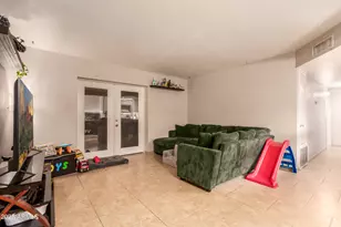 1130 E Butler Dr, Phoenix, AZ 85020 - Photo 4