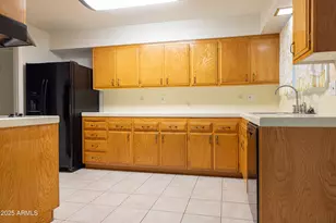 11417 N 103rd Ave, Sun City, AZ 85351 - Photo 6