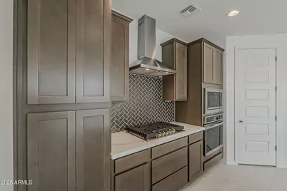 31982 N 117th Avenue, Peoria, AZ 85383 - Photo 2