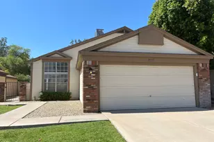 853 E Manor Dr, Chandler, AZ 85225 - Photo 2
