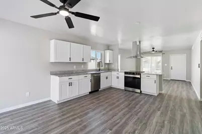 2726 E Dahlia Drive, Phoenix, AZ 85032 - Photo 10