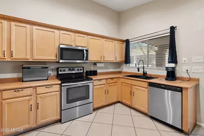 22942 W Cantilever Street, Buckeye, AZ 85326 - Photo 10