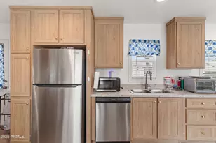 2060 N Center St, Mesa, AZ 85201 - Photo 8