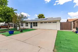 2908 E Michelle Dr, Phoenix, AZ 85032 - Photo 2