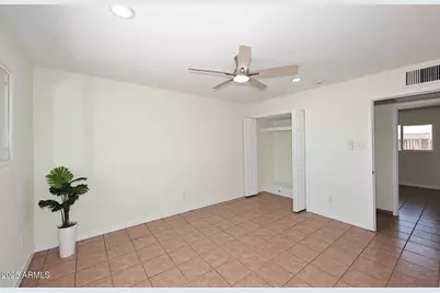 4031 N 81st Avenue, Phoenix, AZ 85033 - Photo 26