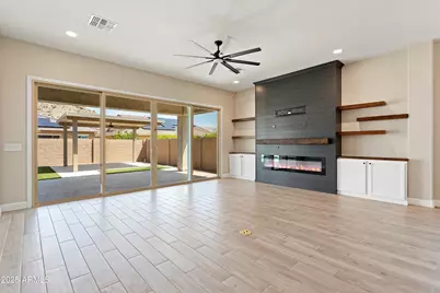 21248 W Hillcrest Boulevard, Buckeye, AZ 85396 - Photo 10