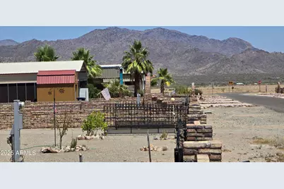 67881 Mesquite Avenue, Salome, AZ 85348 - Photo 2