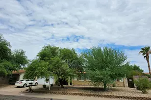 2142 W Kerry Ln, Phoenix, AZ 85027 - Photo 28