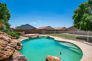 25841 N 66th Dr, Phoenix, AZ 85083 - Photo 26