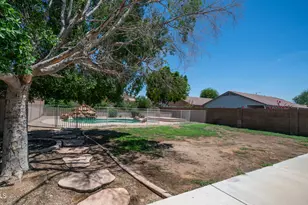 25841 N 66th Dr, Phoenix, AZ 85083 - Photo 22