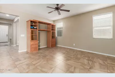 10061 E Thatcher Avenue, Mesa, AZ 85212 - Photo 2