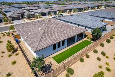 1541 W Camina Buena Vista, San Tan Valley, AZ 85140 - Photo 4